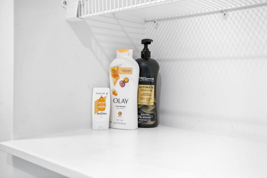 Building Photo - 209 9th St