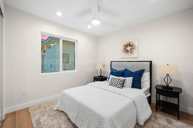 Building Photo - 1308 49th St