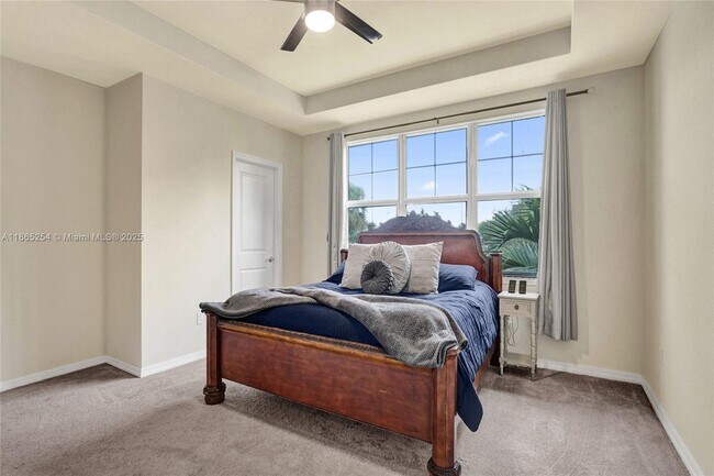 Building Photo - 5182 Eucalyptus Dr