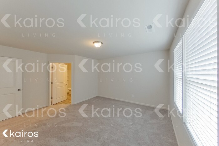 Building Photo - 207 Kyle's Dr