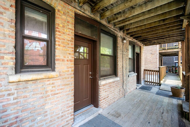Building Photo - 5306 S Blackstone Ave