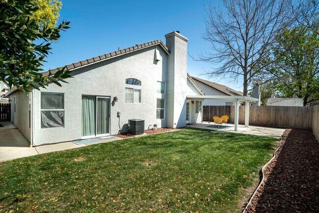 Building Photo - BEAUTIFUL HOME IN SACRAMENTO!!