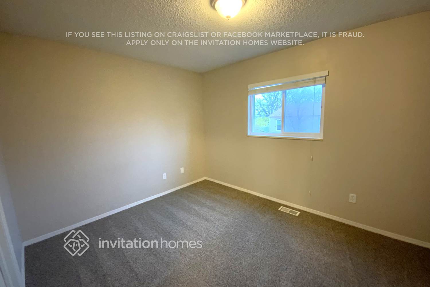 Building Photo - 20355 E Buchanan Dr