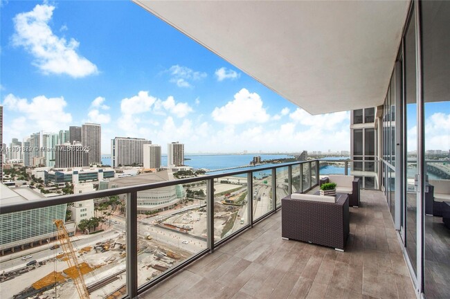 Building Photo - 1100 Biscayne Blvd