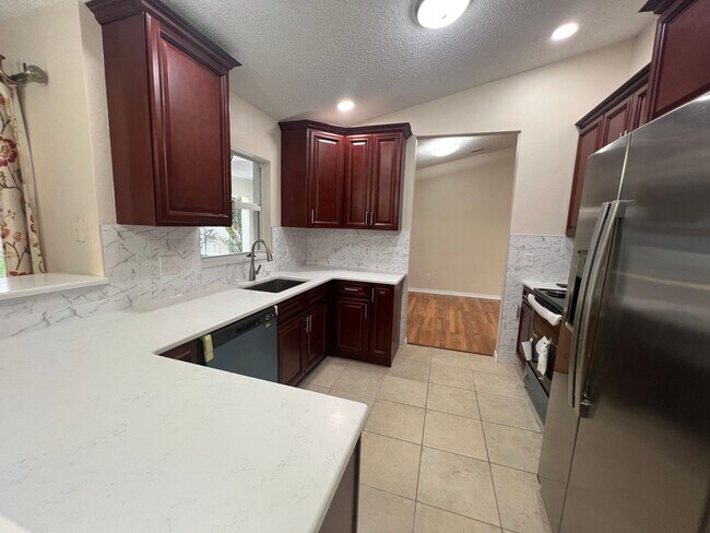 Building Photo - 3037 Bonkirk Dr