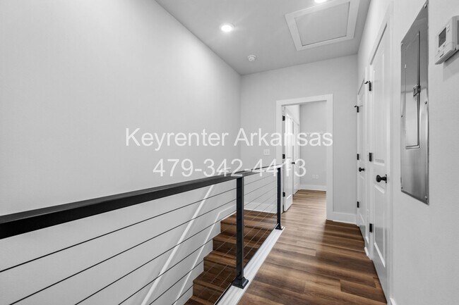 Building Photo - 936 S Wichita Ave