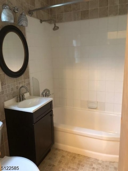 Building Photo - 201 Pitney Pl