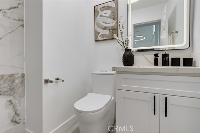 Building Photo - 125 Campanita Ct