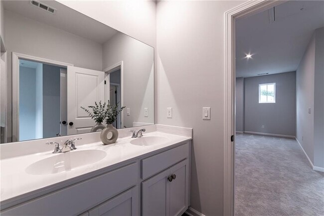 Building Photo - 107 Cedar Brk Dr