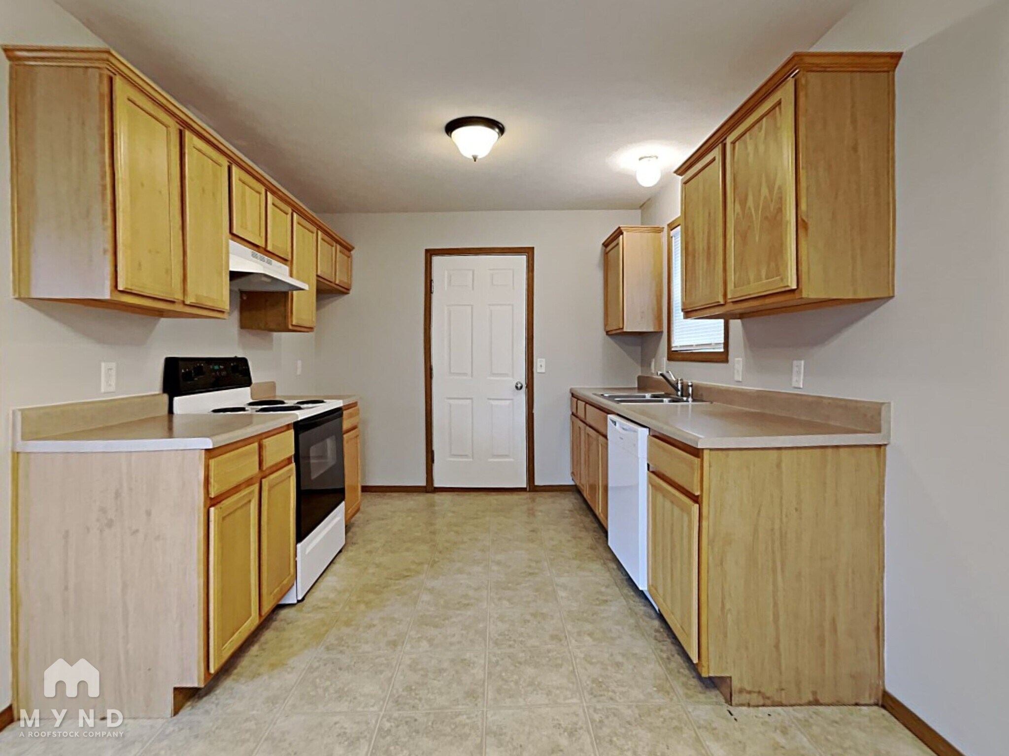 Building Photo - 429 N Century Ave