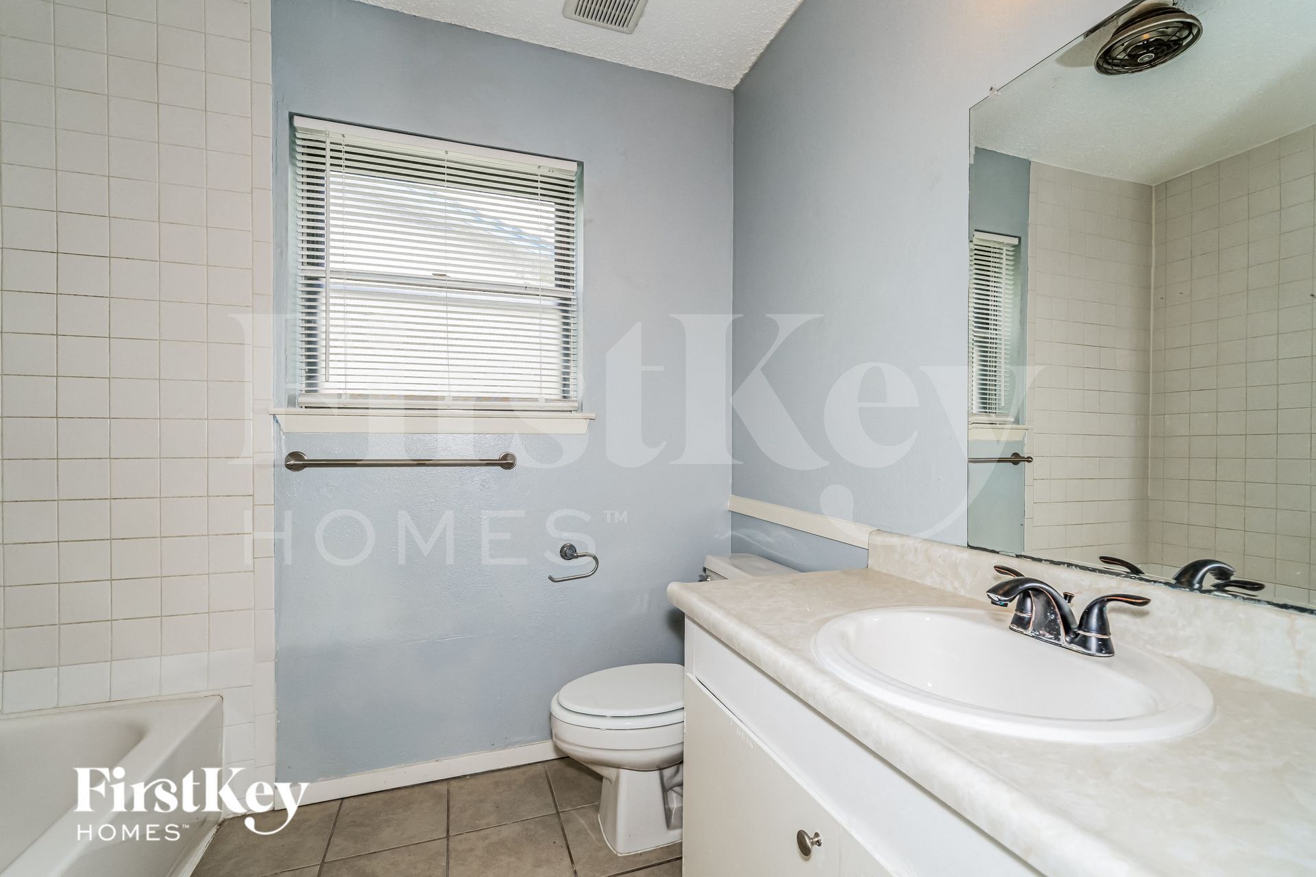 Building Photo - 1302 Greencove Dr