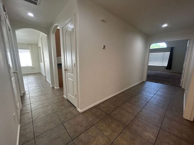 Building Photo - 3861 E Redfield Ct