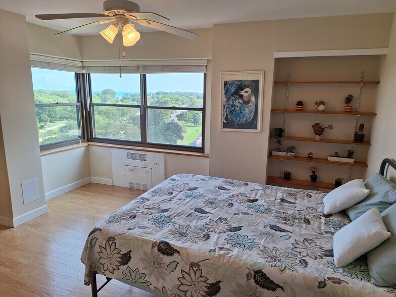 Master BR, South view - 4200 N Marine Dr