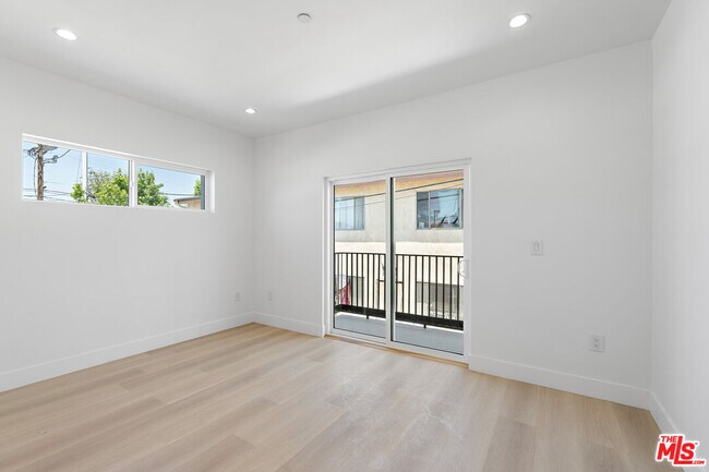 Building Photo - 10963 Calvert St