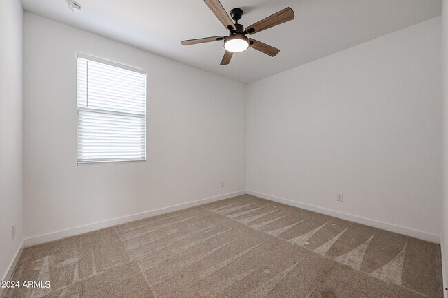 Building Photo - 17285 W Alexandria Way