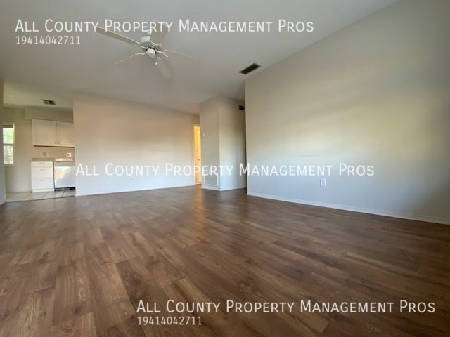 Building Photo - 3148 Jennings Dr