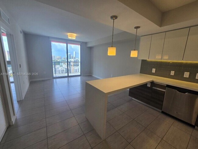 Building Photo - 117 SW 10th St