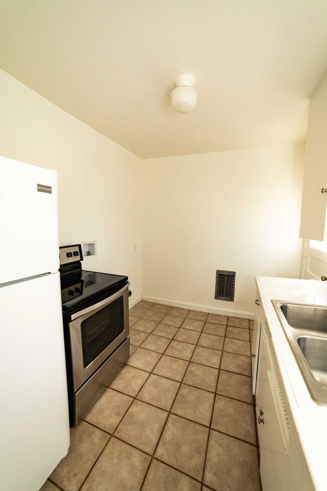 Building Photo - 3Bed/2Bath home in Whitebridge