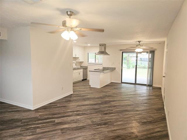 Building Photo - 6908 Sunflower Cir N