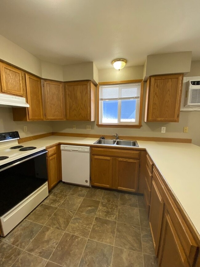 Building Photo - 605n11th