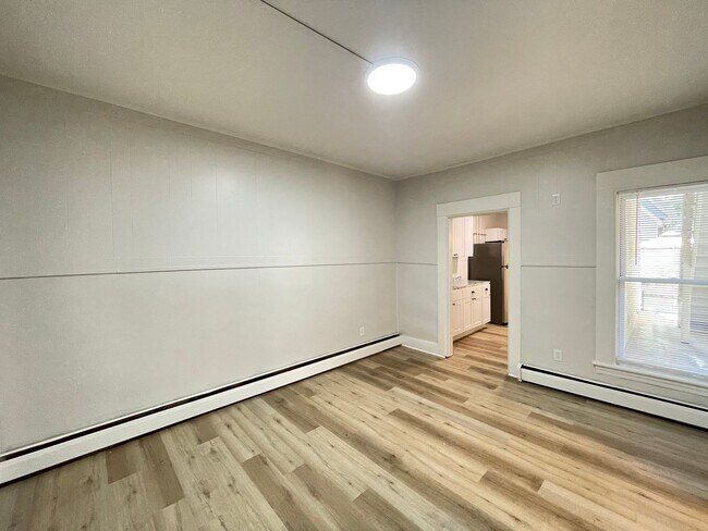 Building Photo - 49 Pennacook St