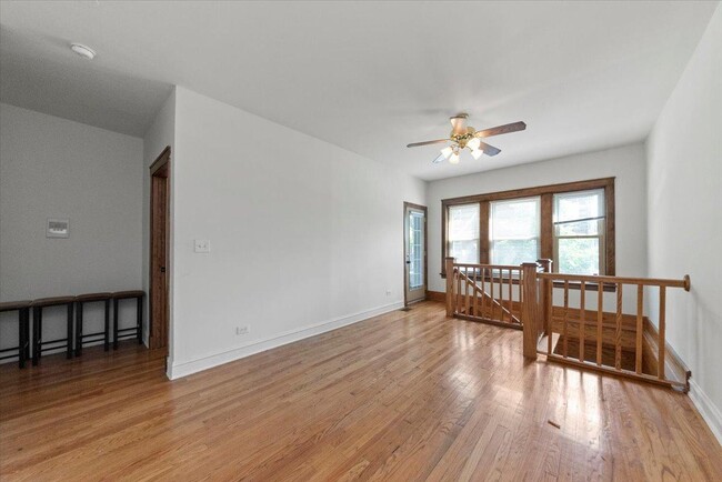 Primary Photo - 4 bedroom in Chicago IL 60657