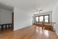 Building Photo - 4 bedroom in Chicago IL 60657