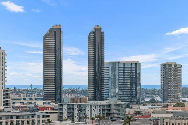 Building Photo - 1080 Park Blvd