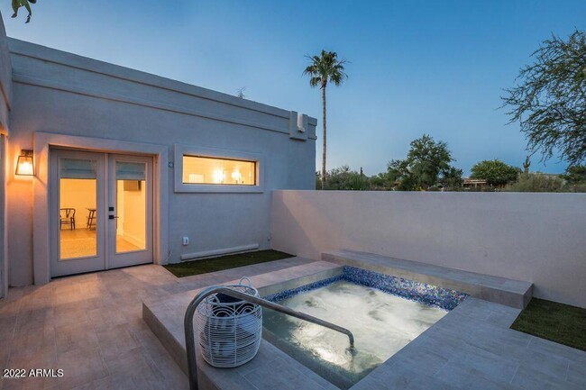 Building Photo - 22012 N 84th Pl