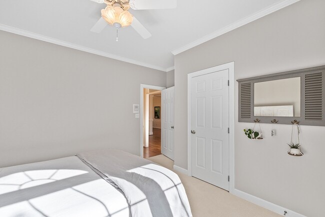 Building Photo - 105 Silverado Trail