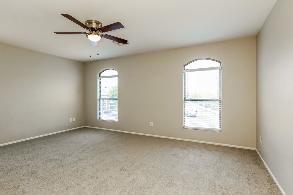 Building Photo - 2348 W White Feather Ln