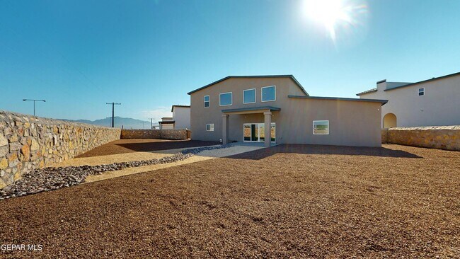 Building Photo - 500 La Entrada Cir