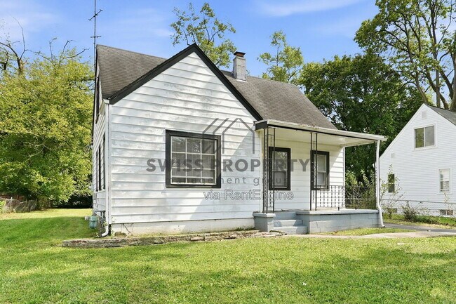Building Photo - 1590 Vendome Dr S