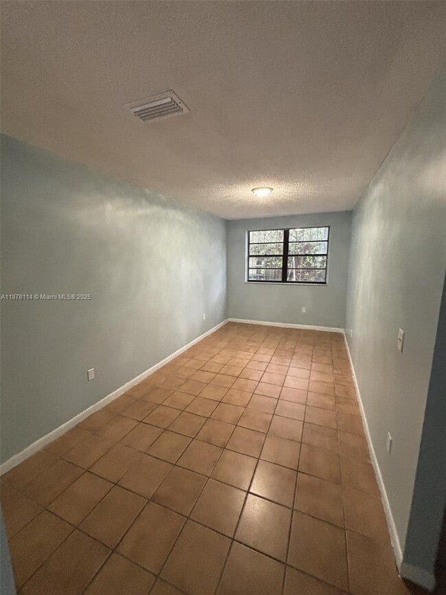 Building Photo - 384 NW 93rd St