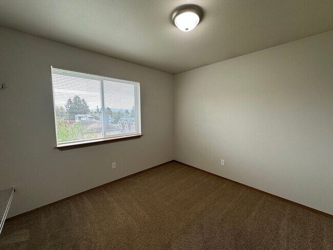 Building Photo - 5752 Legoe Ave