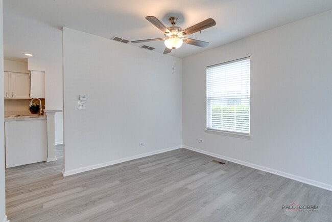 Building Photo - 1257 Orleans Dr