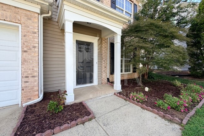 Building Photo - 112 Huntersville Rd