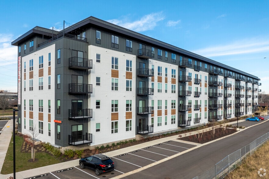 Primary Photo - Revelry