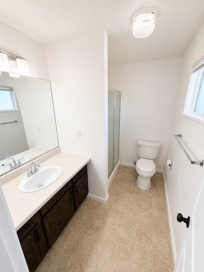 Building Photo - 3BR Cul-de-Sac Home w/ Solar, Water Softener, and Large Yard