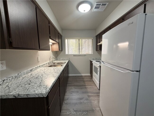 Building Photo - 1575 Monte Vista Dr