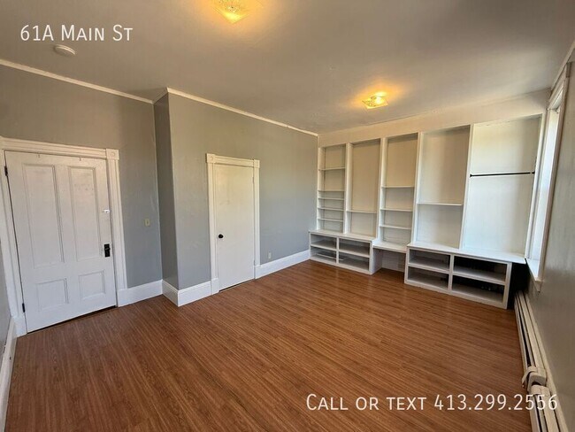 Building Photo - 61A Main St-