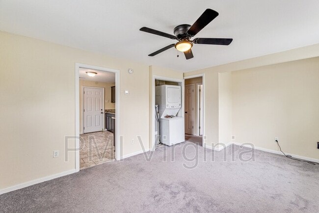 Building Photo - 68 Carver Cir