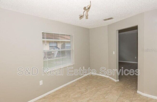 Building Photo - 3836 Deeson Rd