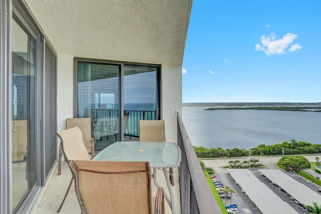 Building Photo - 5420 N Ocean Dr