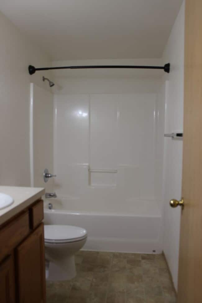 Building Photo - 262 NE 34th Pl