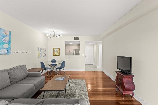 Building Photo - 50 Menores Ave