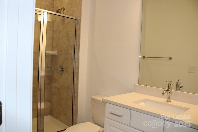 Building Photo - 743 Hoke Ln