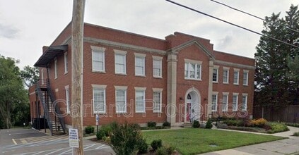 Building Photo - 821 Salem Ave SW