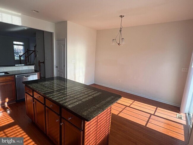 Building Photo - 43141 Whelplehill Terrace