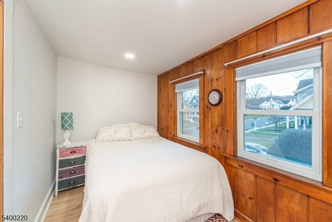 Building Photo - 38B Park Ave